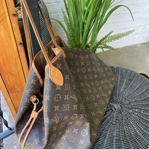 Louis Vuitton Large Carry All